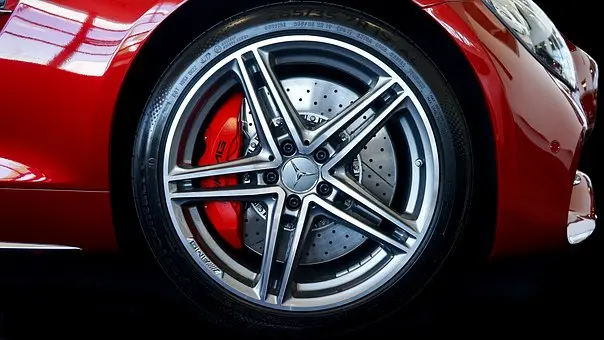 Wheel-And-Rim-Detailing--in-Milwaukee-Wisconsin-Wheel-And-Rim-Detailing-2608515-image